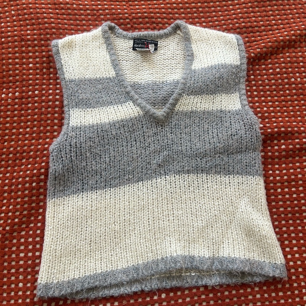 Abraham Straus vintage knit sweater vest
